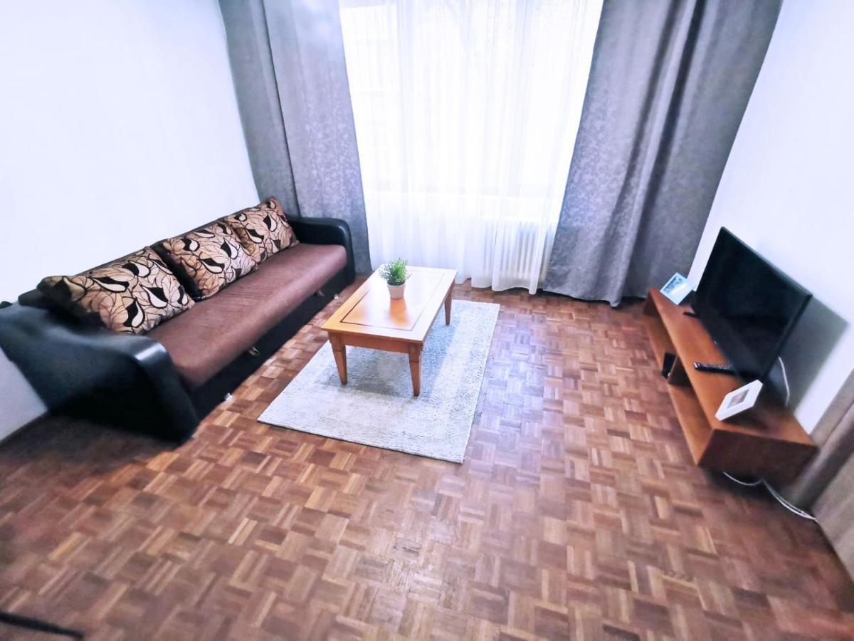 Cozy Apartment Sala Palatului Bukarest Eksteriør billede