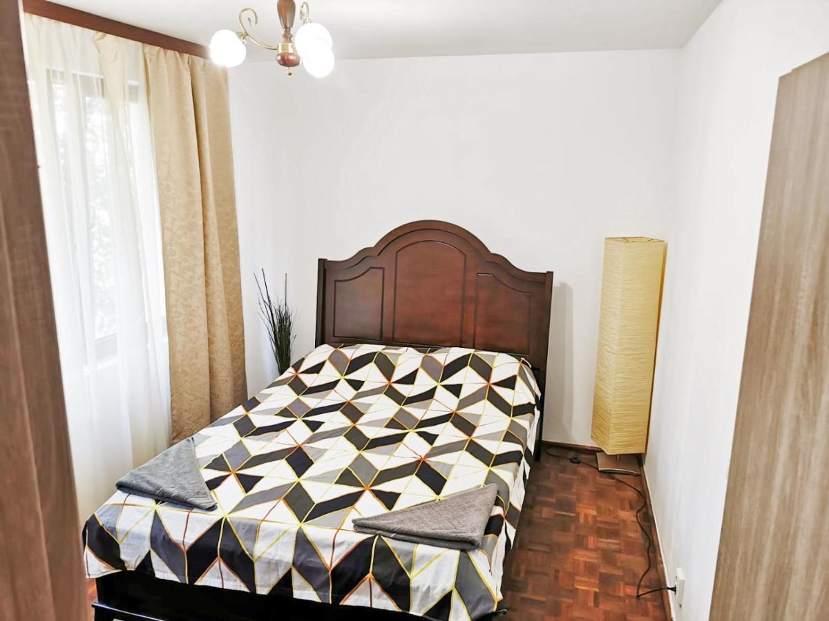 Cozy Apartment Sala Palatului Bukarest Eksteriør billede